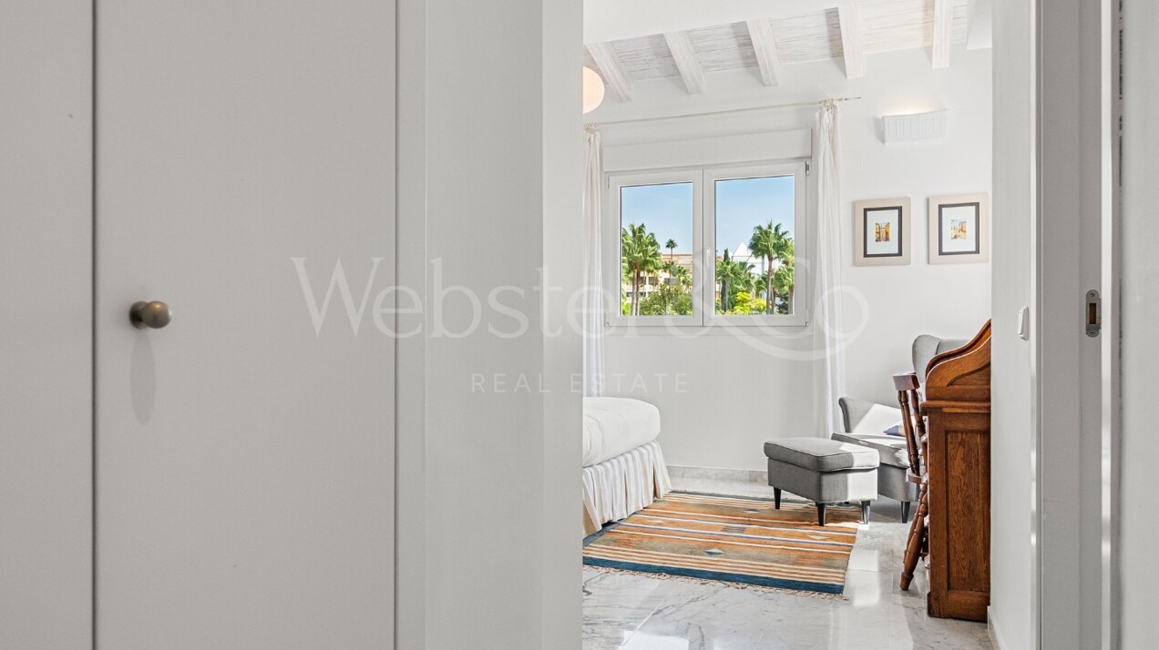 Apartment Covadonga - Beachfront Home in Bahía de Marbella