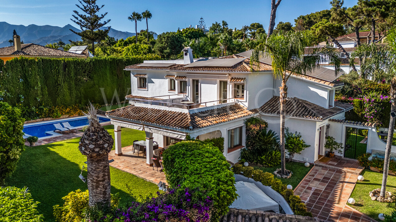 Villa Amarra - Andalusian Beachside Home, Los Monteros