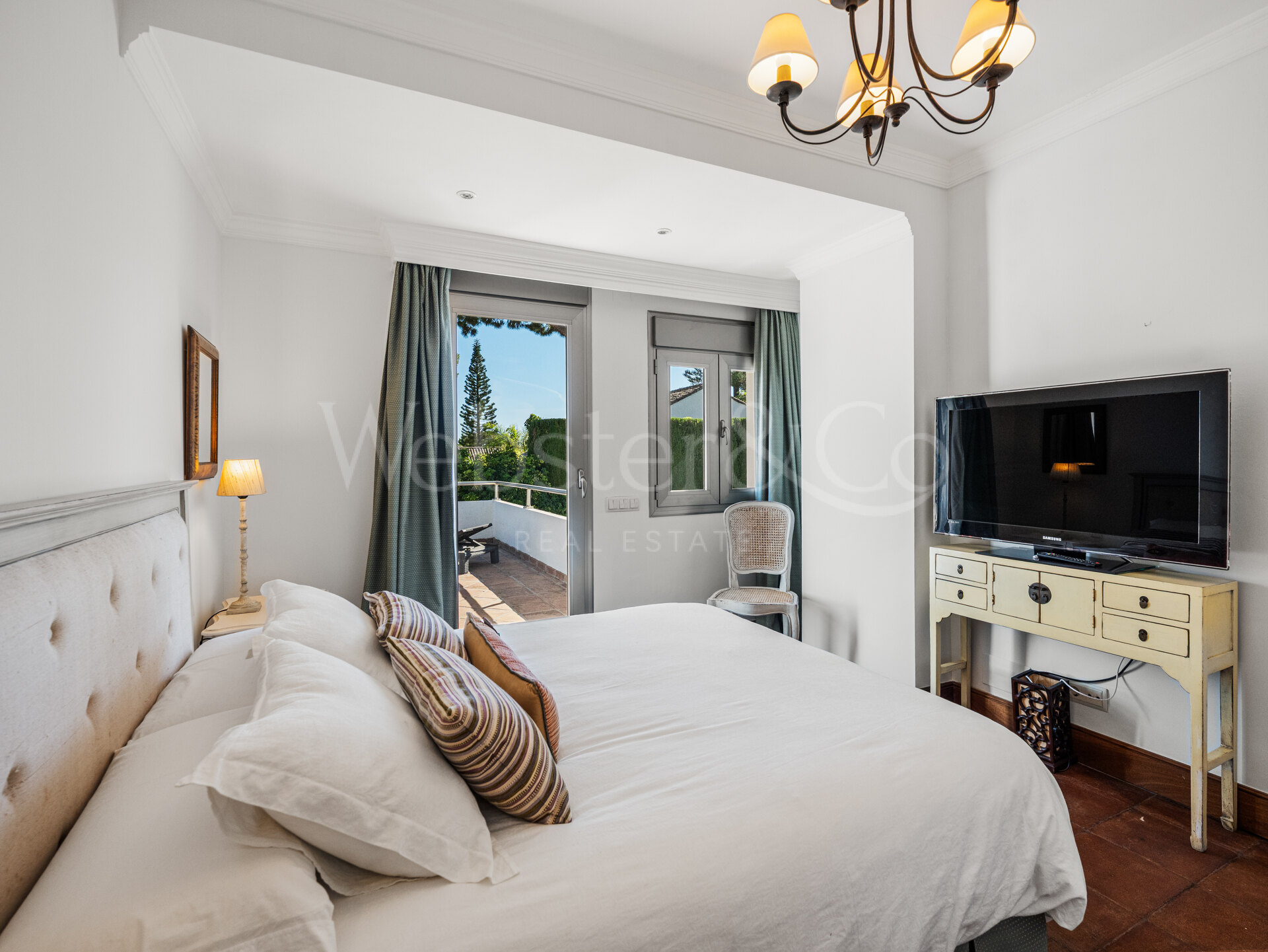 Villa Amarra - Andalusian Beachside Home, Los Monteros