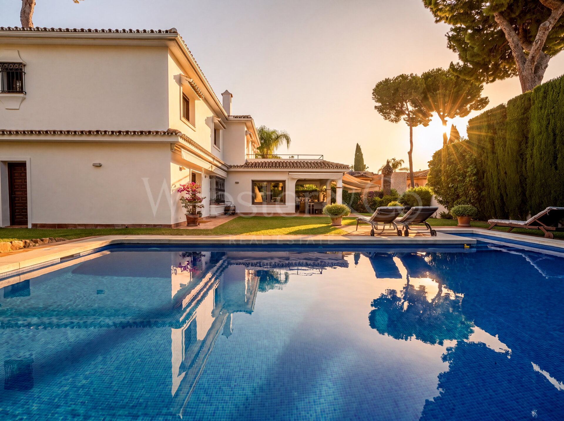 Villa Amarra - Andalusian Beachside Home, Los Monteros