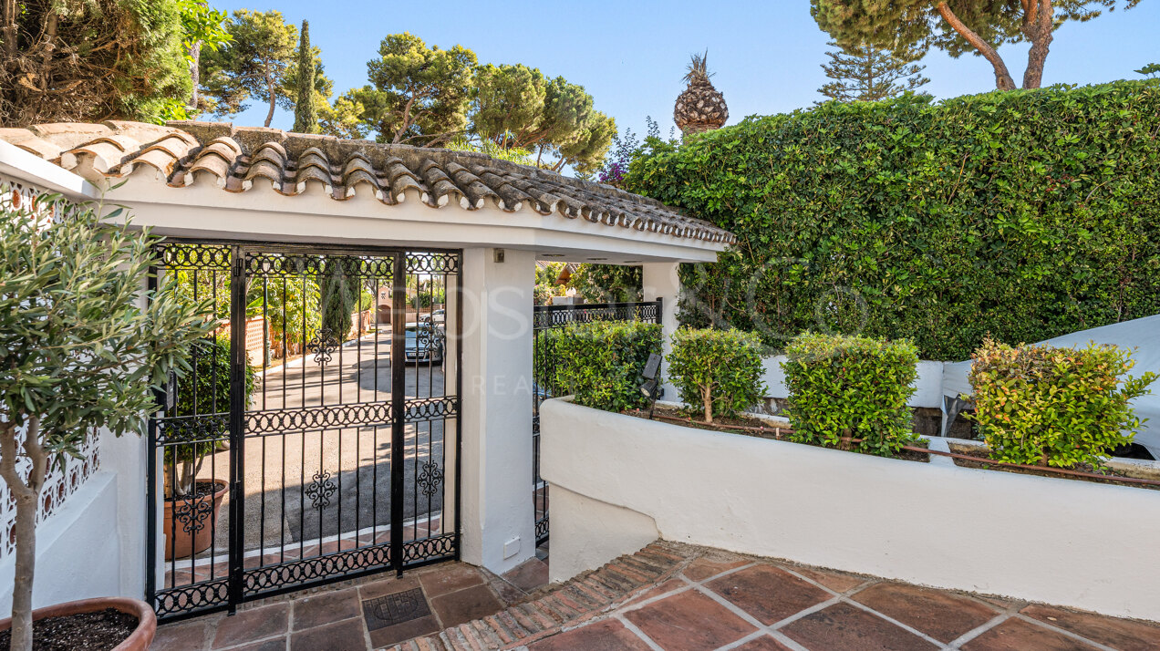 Villa Amarra - Andalusian Beachside Home, Los Monteros