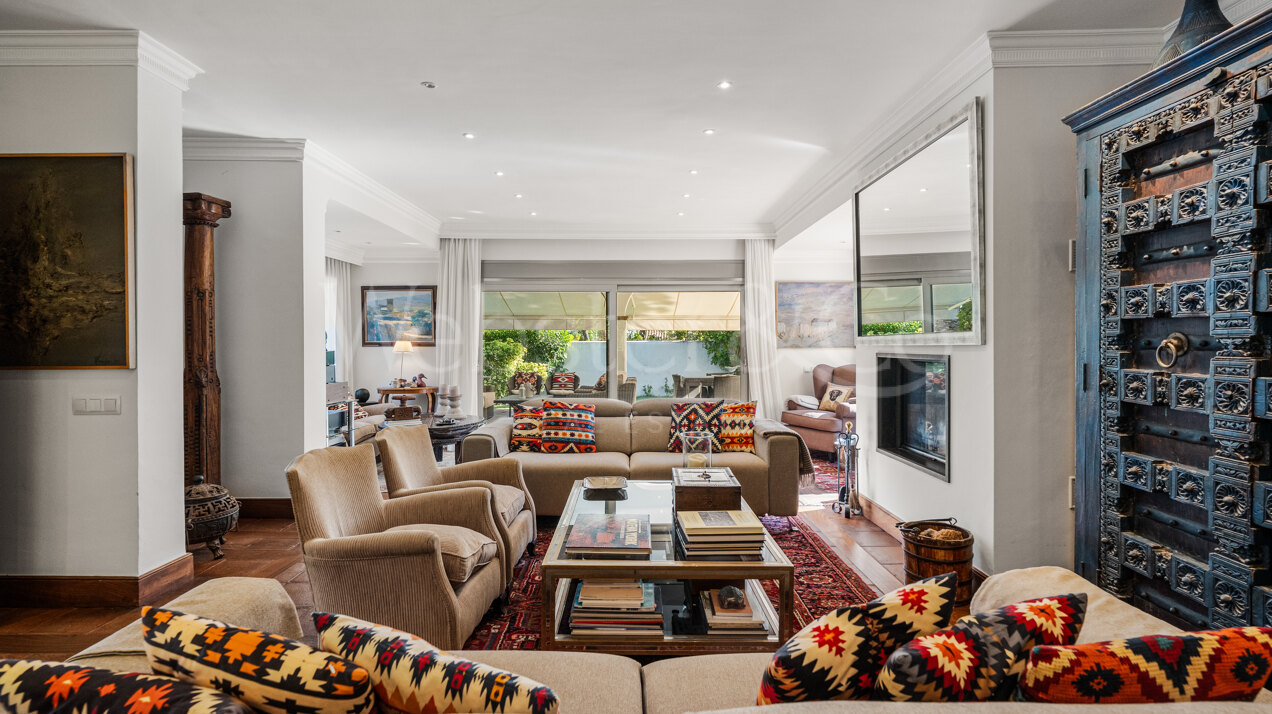 Villa Amarra - Andalusian Beachside Home, Los Monteros