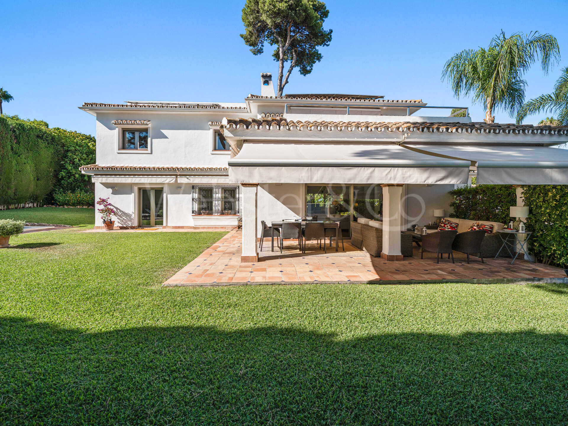 Villa Amarra - Andalusian Beachside Home, Los Monteros
