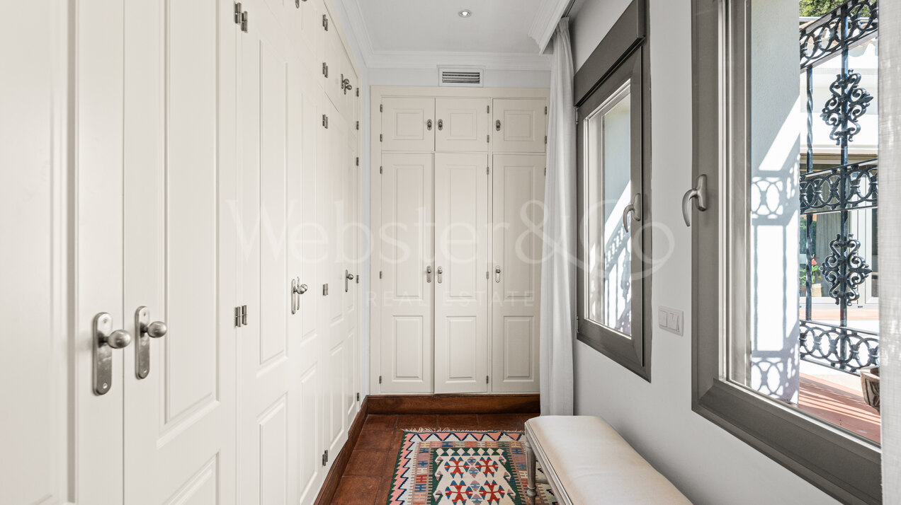 Villa Amarra - Andalusian Beachside Home, Los Monteros