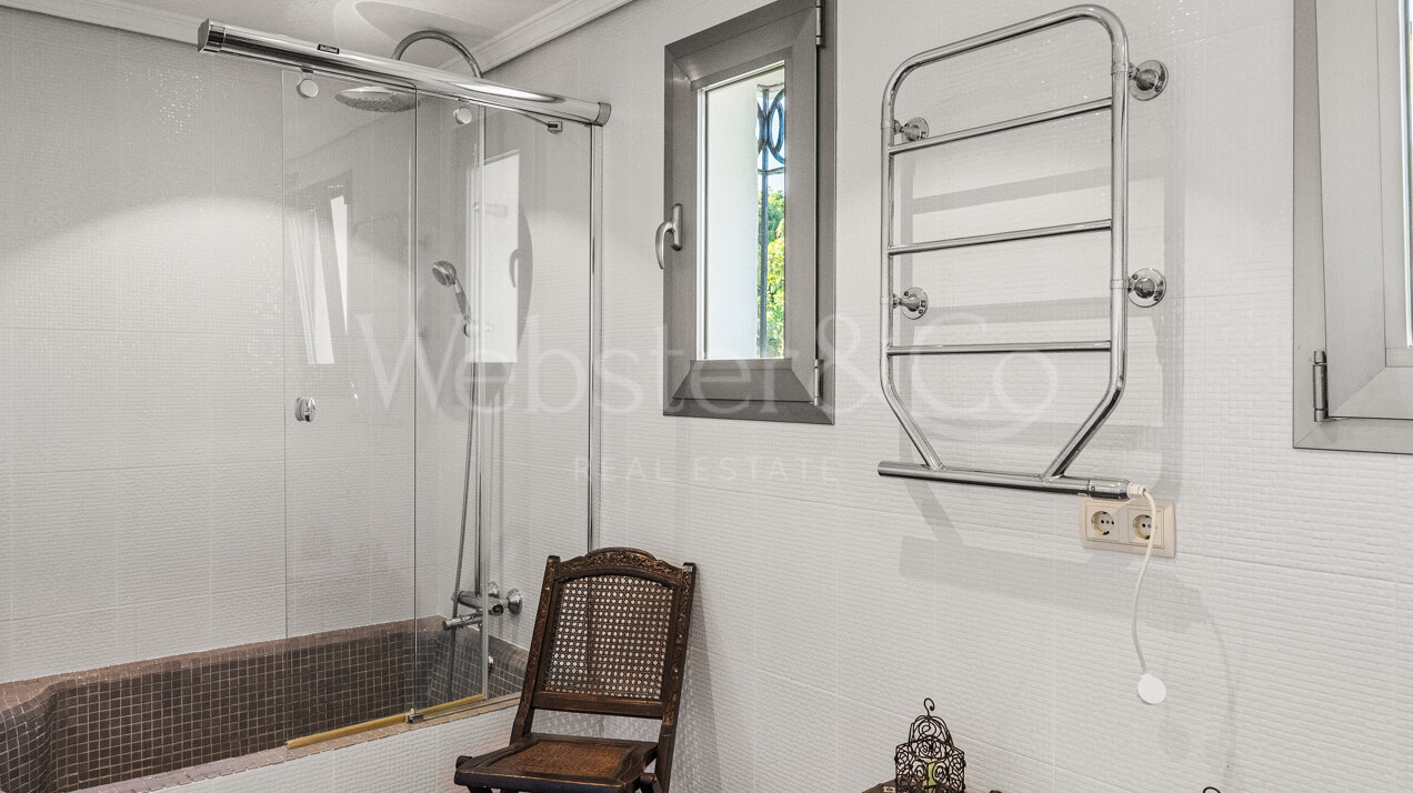 Villa Amarra - Andalusian Beachside Home, Los Monteros