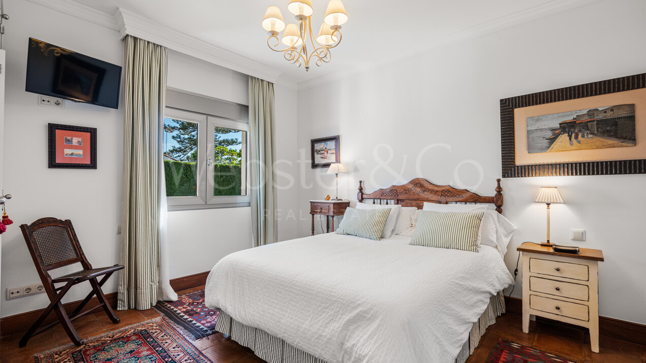 Villa Amarra - Andalusian Beachside Home, Los Monteros