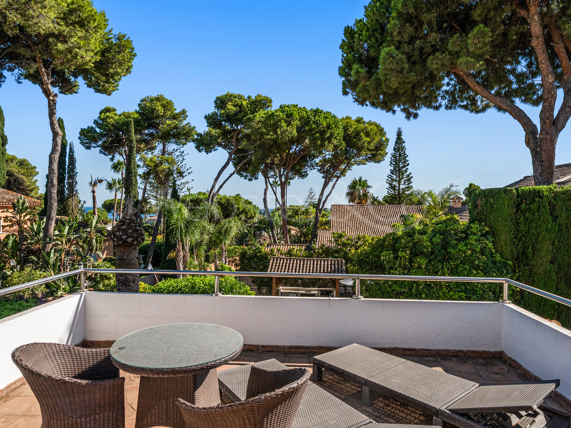 Villa Amarra - Andalusian Beachside Home, Los Monteros