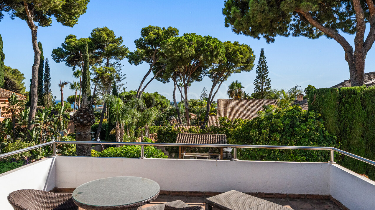 Villa Amarra - Andalusian Beachside Home, Los Monteros