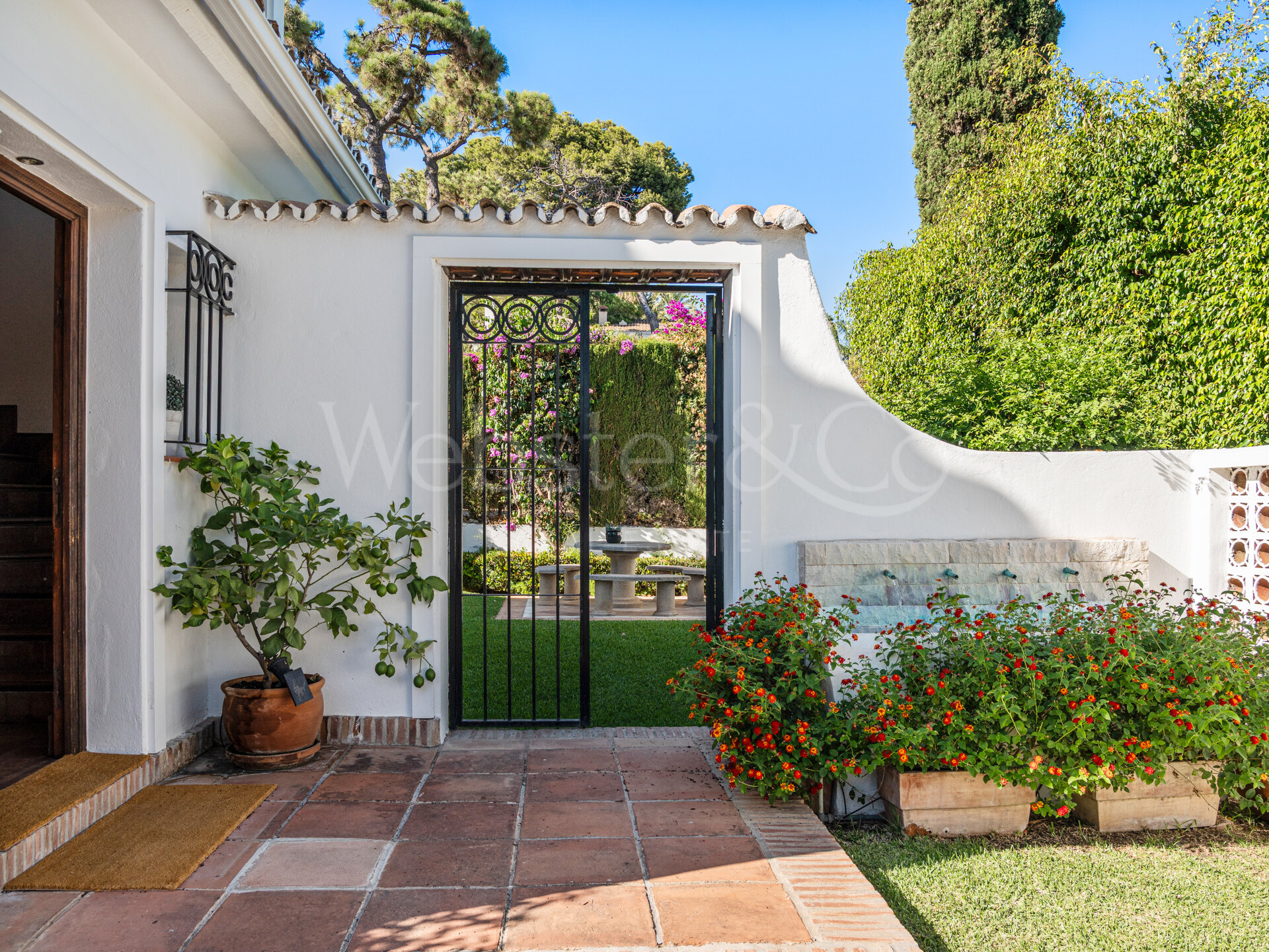 Villa Amarra - Andalusian Beachside Home, Los Monteros