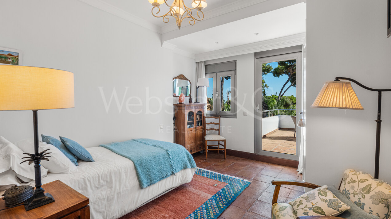Villa Amarra - Andalusian Beachside Home, Los Monteros
