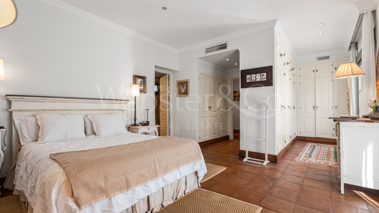 Villa Amarra - Andalusian Beachside Home, Los Monteros