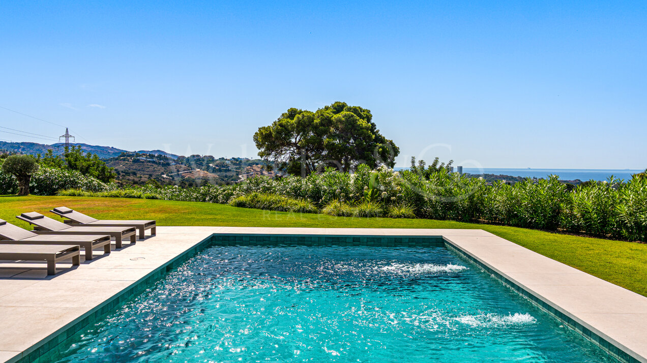 Villa La Serena - Single Level Luxury, El Rosario