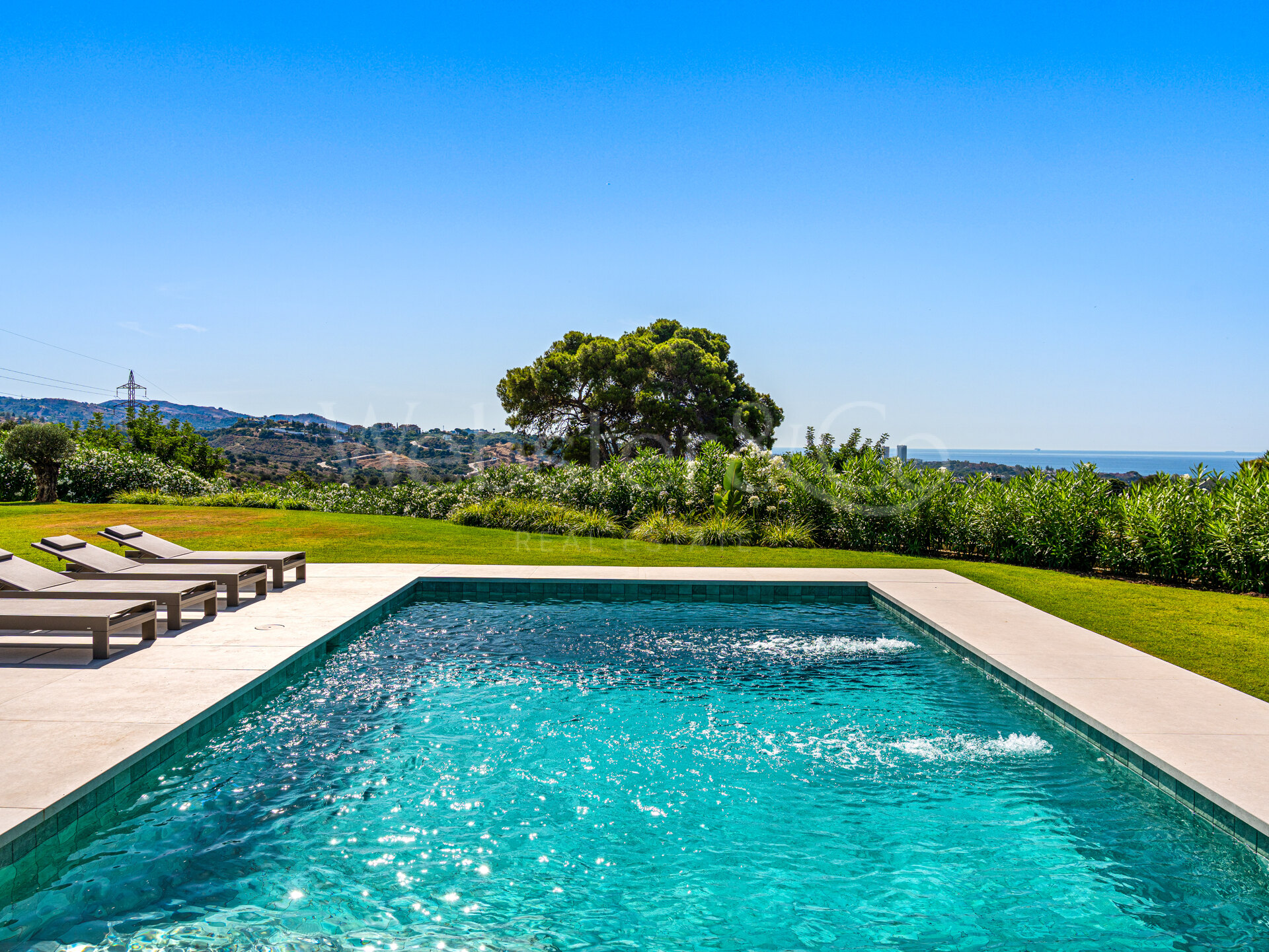 Villa La Serena - Single Level Luxury, El Rosario
