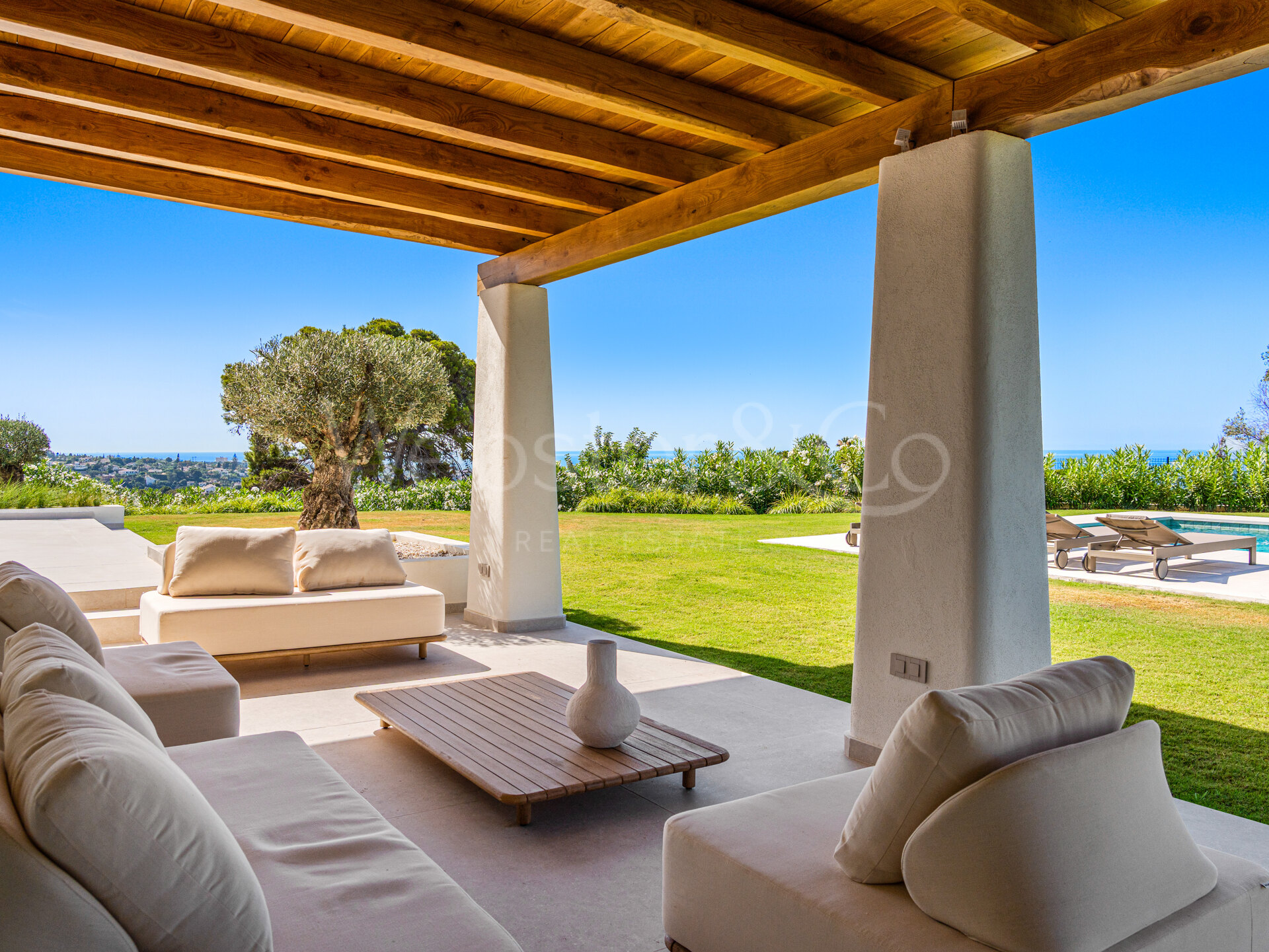 Villa La Serena - Single Level Luxury, El Rosario