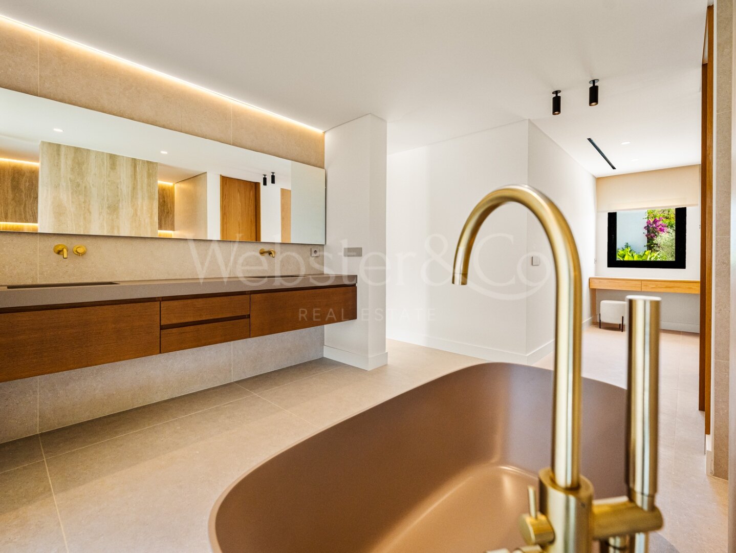 Villa La Serena - Single Level Luxury, El Rosario