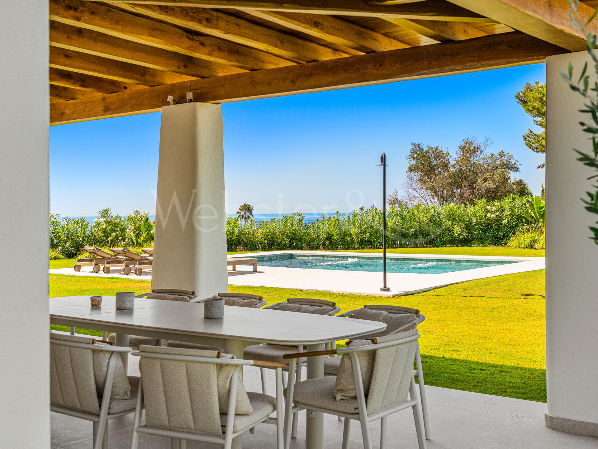 Villa La Serena - Single Level Luxury, El Rosario
