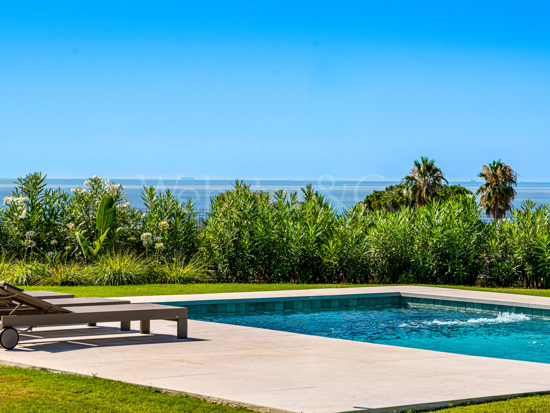 Villa La Serena - Single Level Luxury, El Rosario