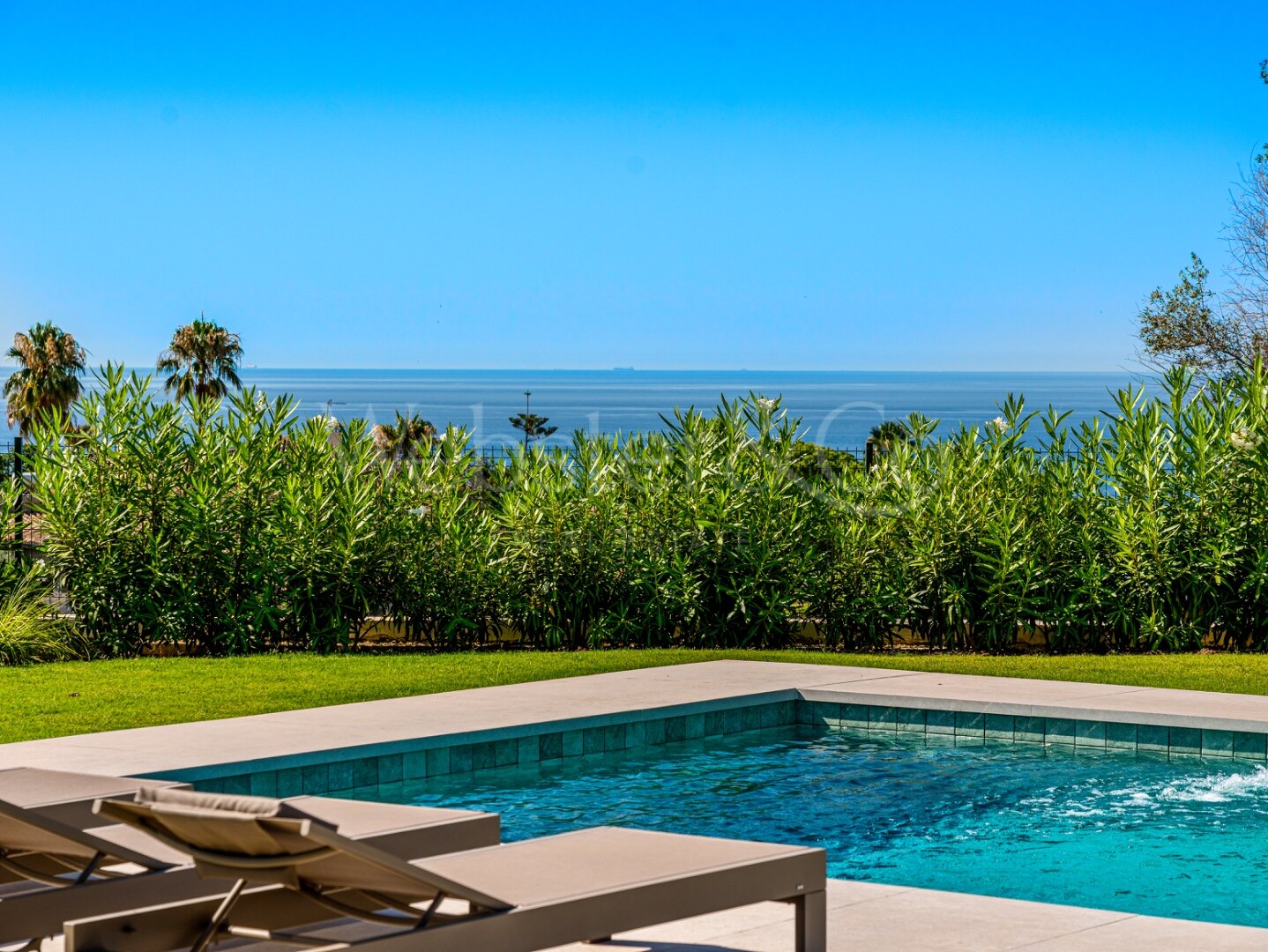 Villa La Serena - Single Level Luxury, El Rosario