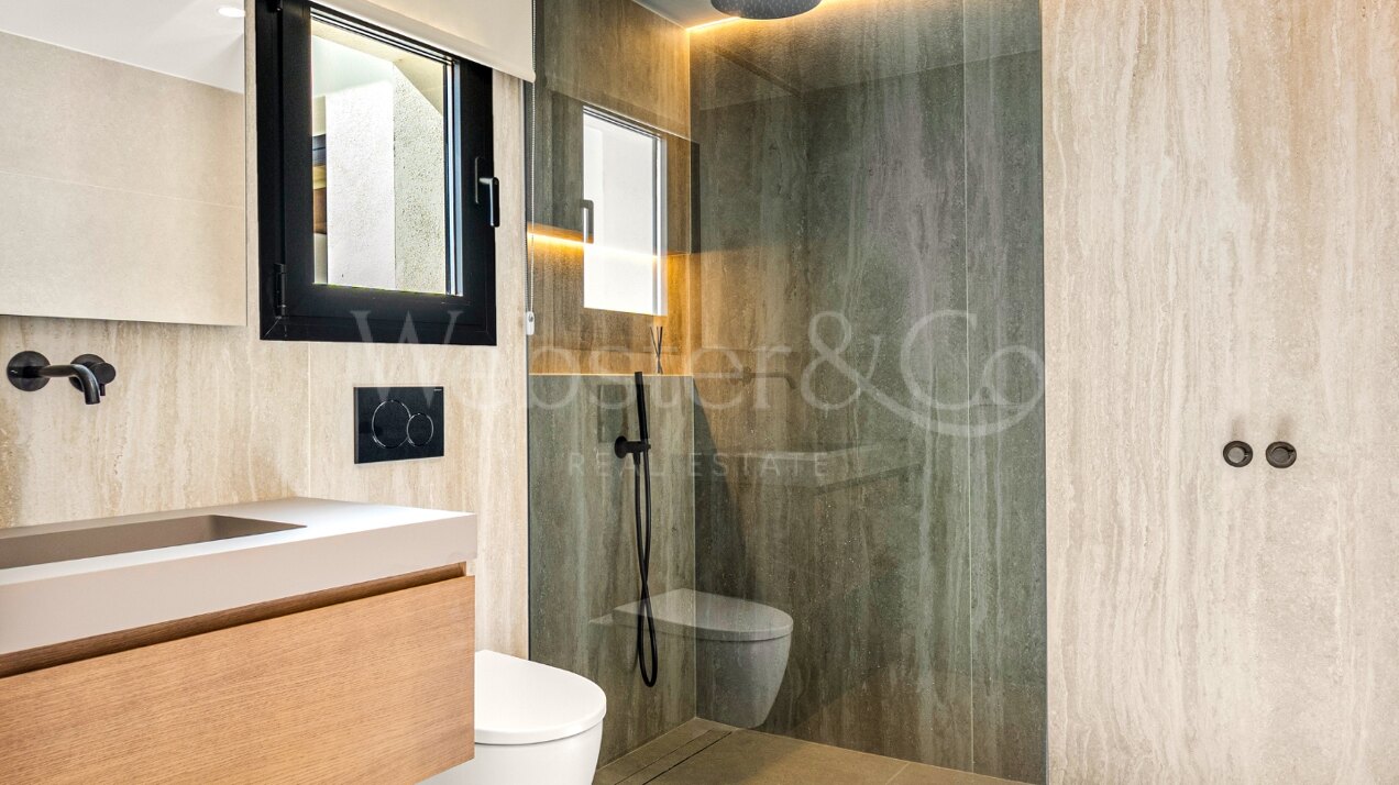 Villa La Serena - Single Level Luxury, El Rosario