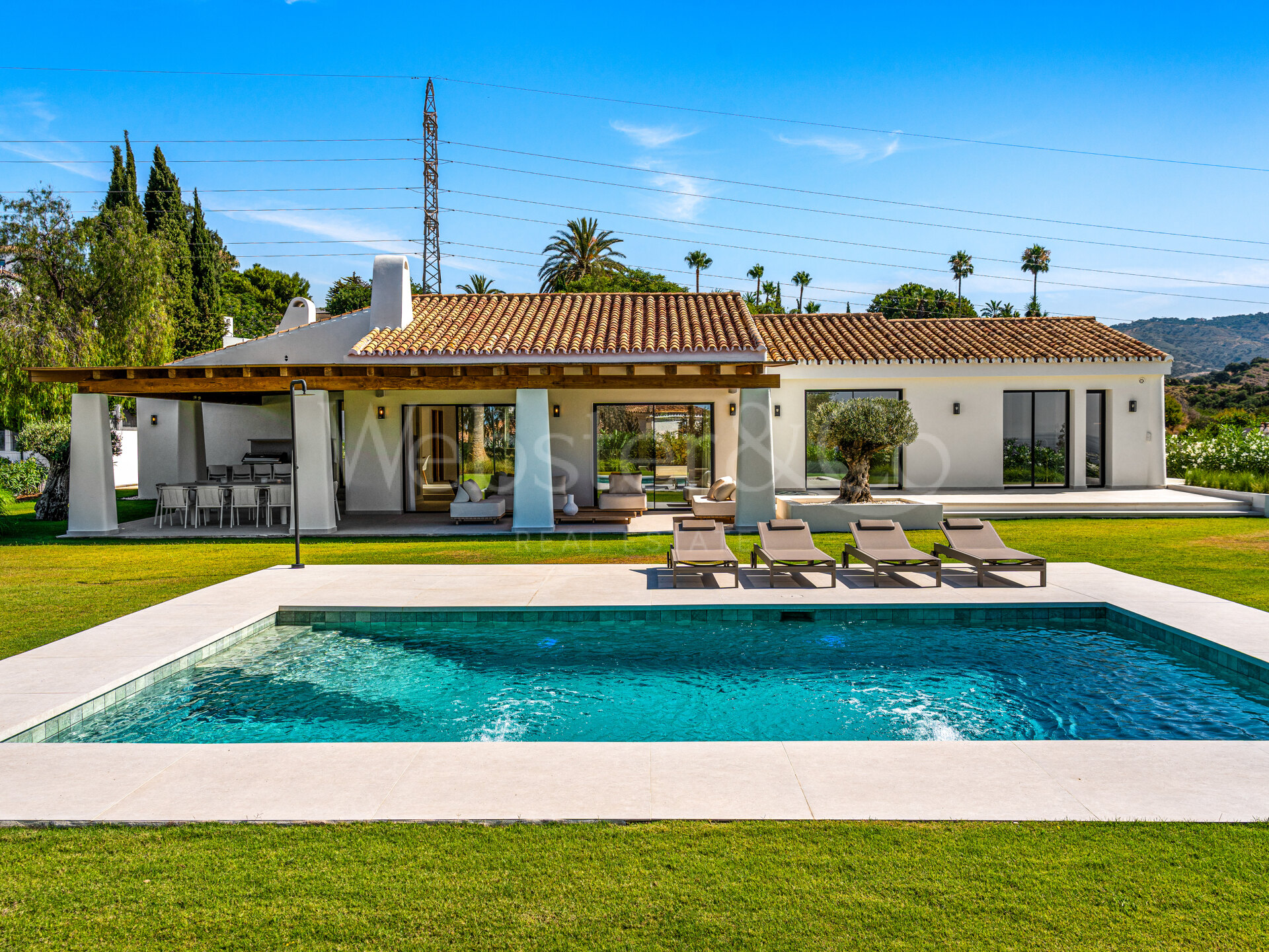 Villa La Serena - Single Level Luxury, El Rosario