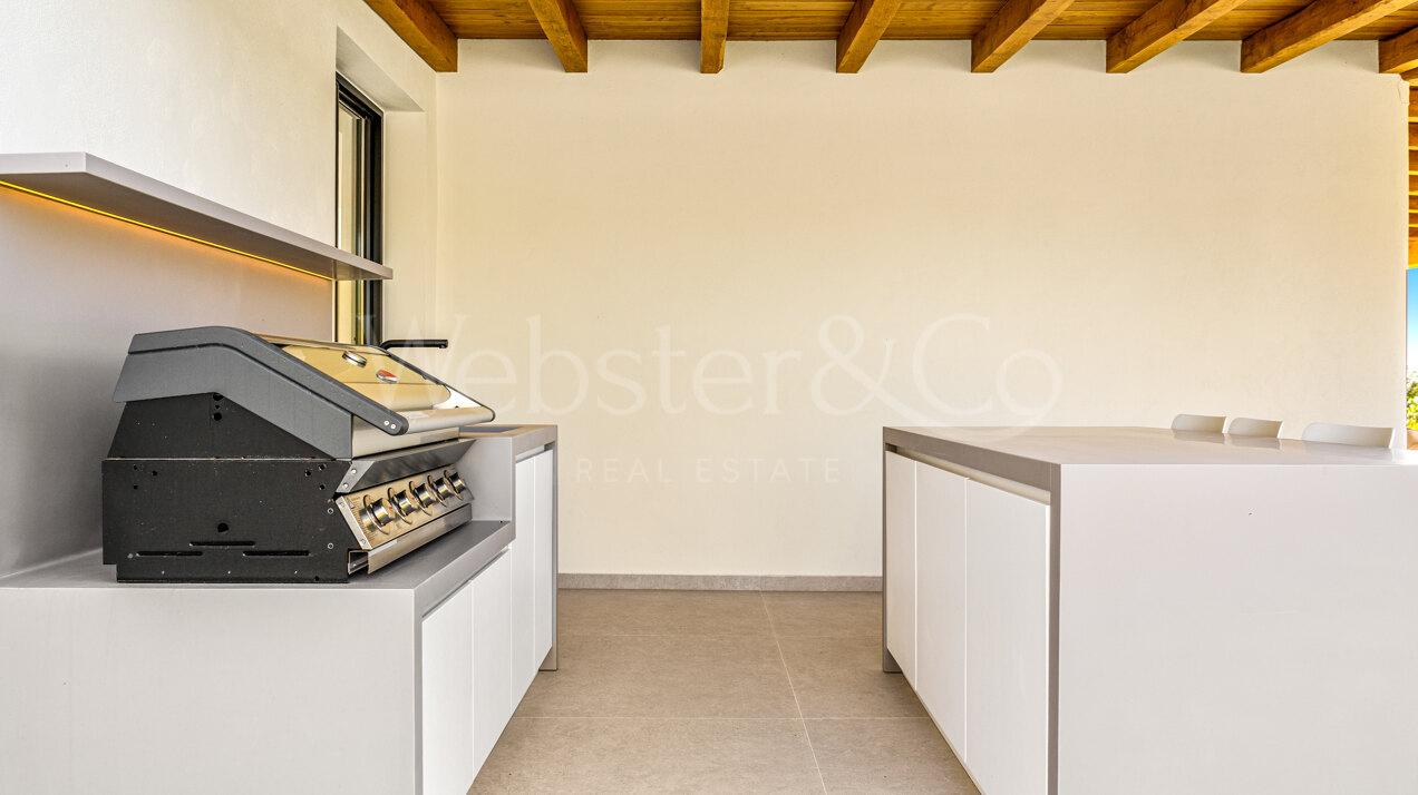 Villa La Serena - Single Level Luxury, El Rosario