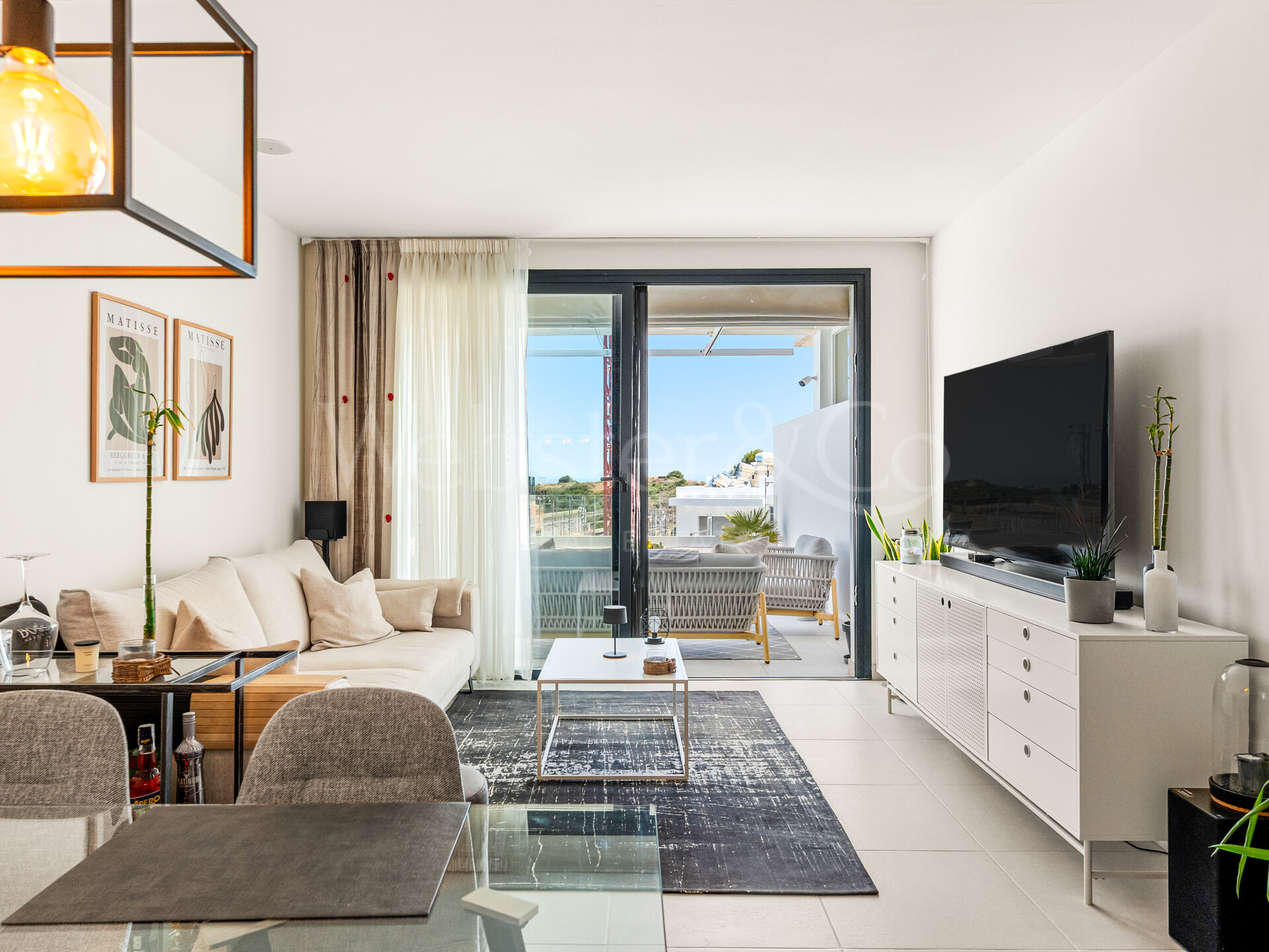 Penthouse Laguna - Modern Duplex in Estepona