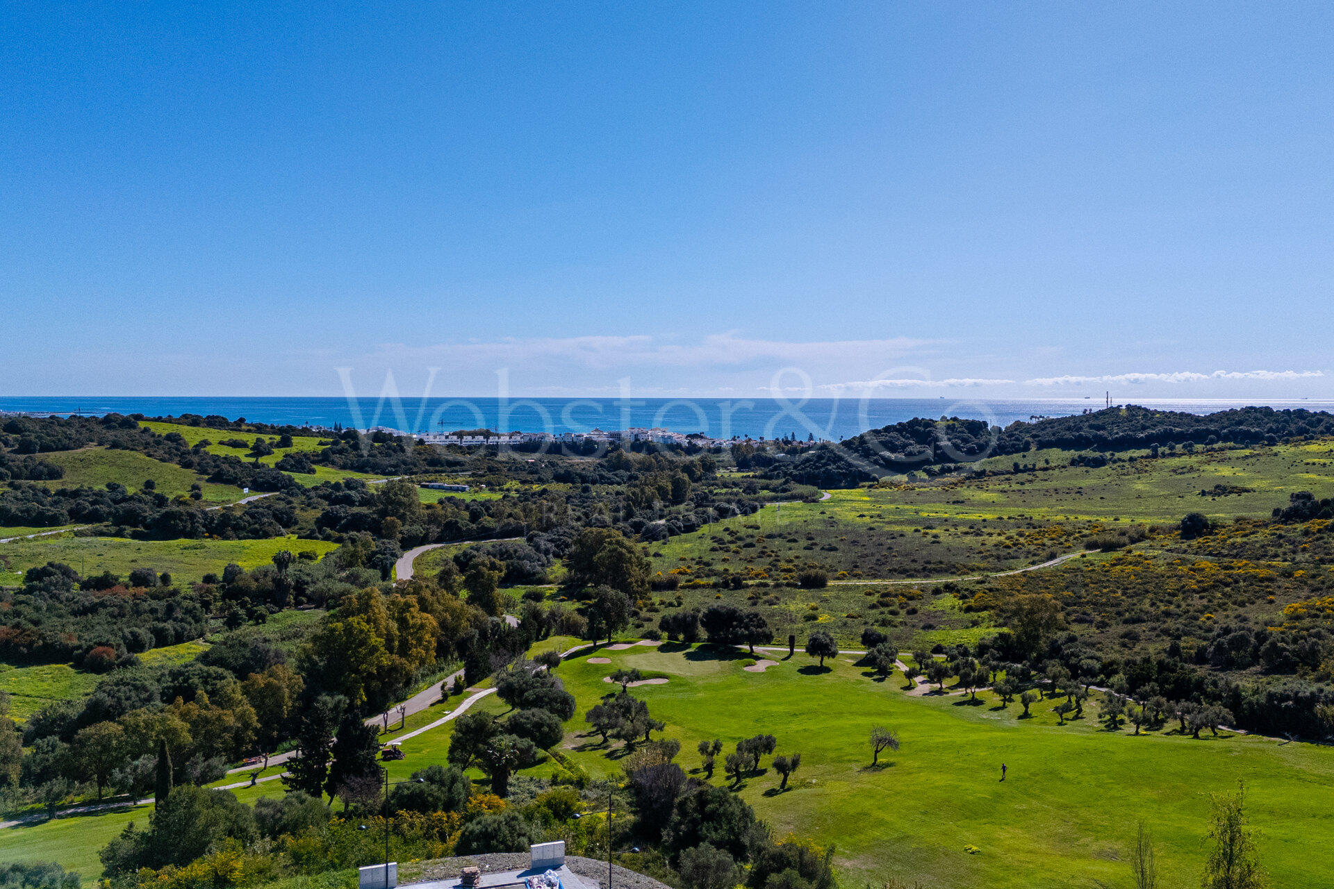 Penthouse Laguna - Modern Duplex in Estepona