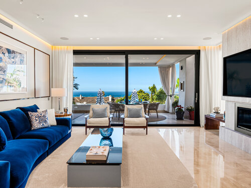 Property Highlights:- Panoramic Sea Views- Sierra Blanca Address- Gated Luxury Community- Four Bedroom Duplex- 526 m² Built Area- 115 m² Private Terraces- Designer Pedro Peña Interiors- Premium Brand Finishes- 24-Hour Security- Golden Mile Location