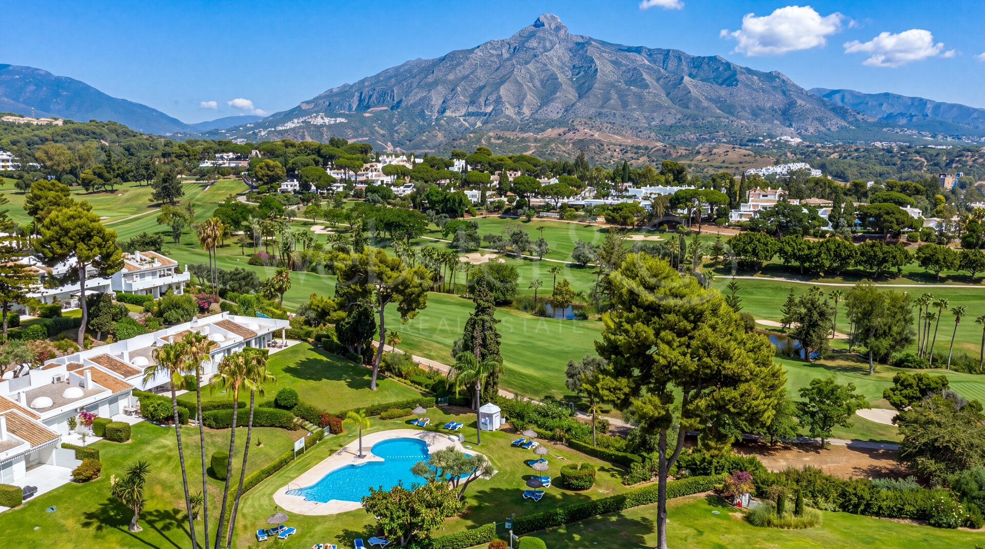Penthouse Los Dragos - Lujo Reformado, Nueva Andalucía