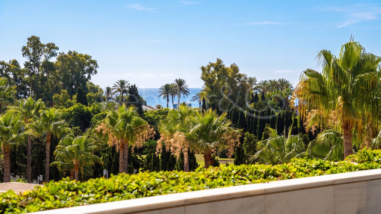 Oasis Del Mar - Beachside Luxury in Puerto Banús