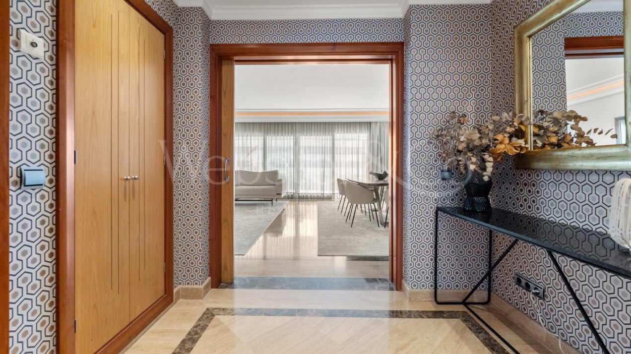 Oasis Del Mar - Beachside Luxury in Puerto Banús