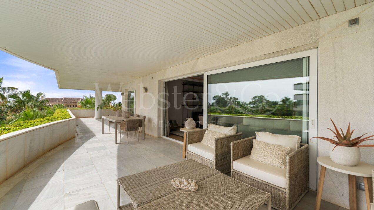 Oasis Del Mar - Beachside Luxury in Puerto Banús