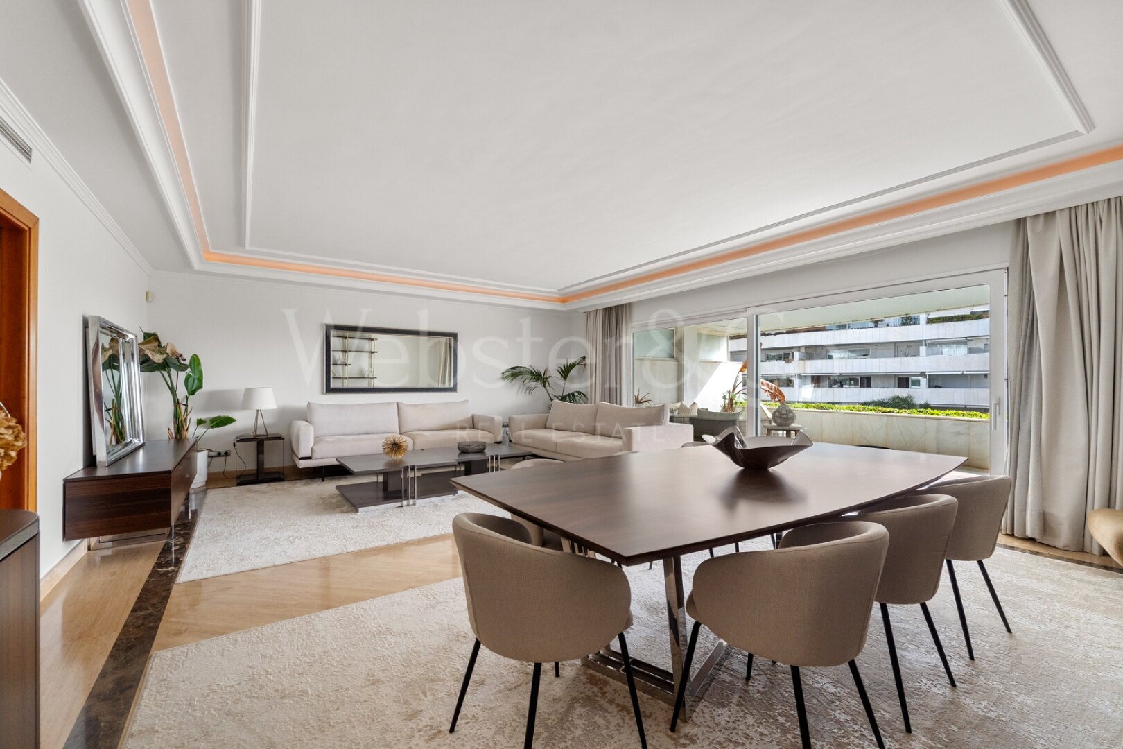 Oasis Del Mar - Beachside Luxury in Puerto Banús