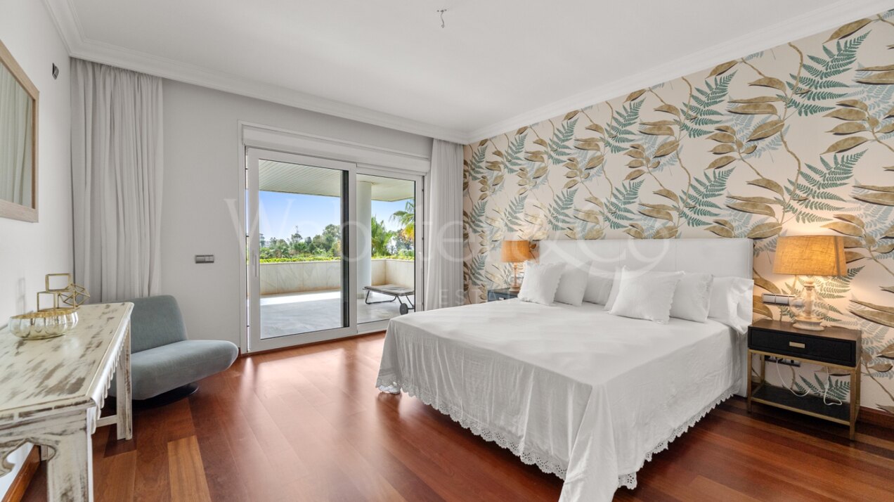 Oasis Del Mar - Beachside Luxury in Puerto Banús