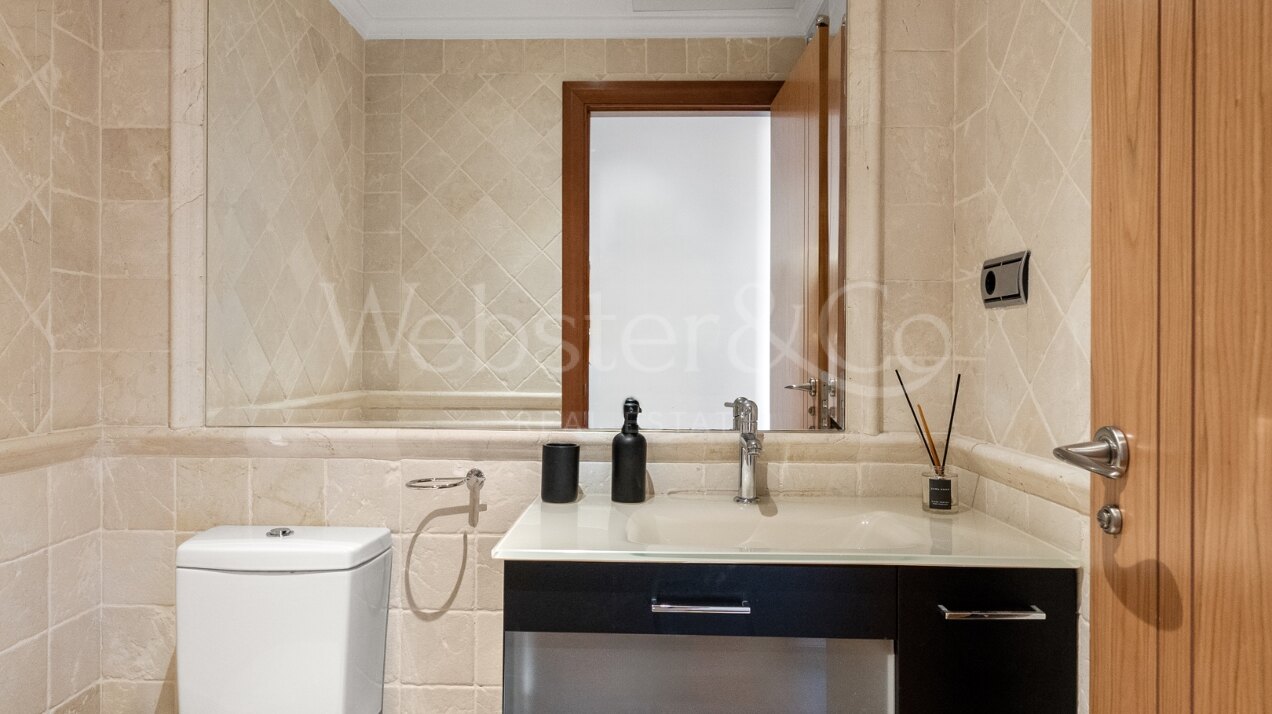Oasis Del Mar - Beachside Luxury in Puerto Banús