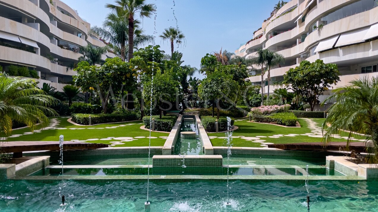 Oasis Del Mar - Beachside Luxury in Puerto Banús