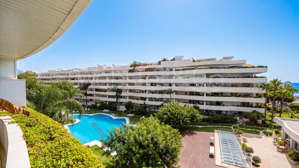 Oasis Del Mar - Beachside Luxury in Puerto Banús