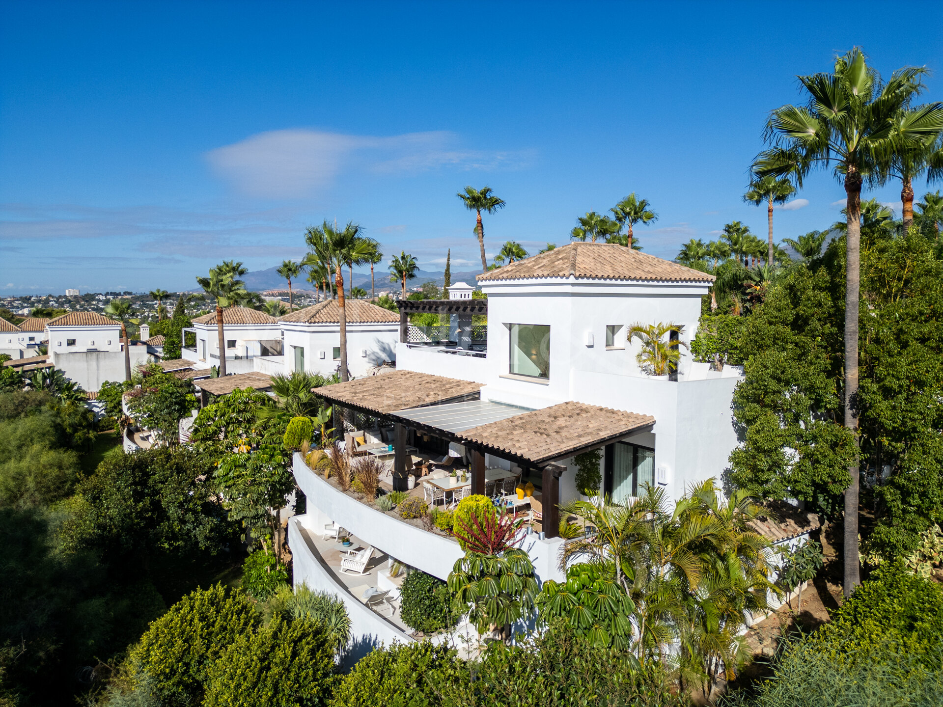Villa Violeta - Serene Luxury on The Golden Mile