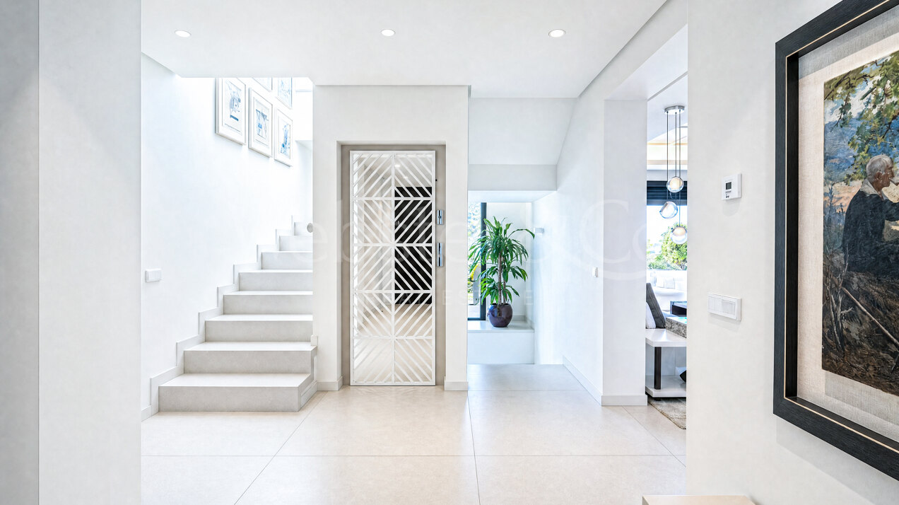 Villa Violeta - Serene Luxury on The Golden Mile