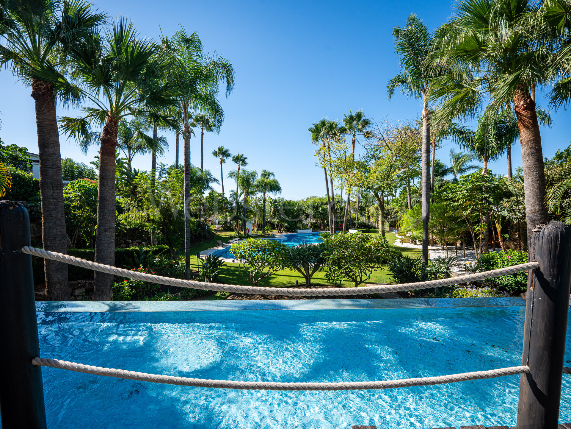 Villa Violeta - Serene Luxury on The Golden Mile