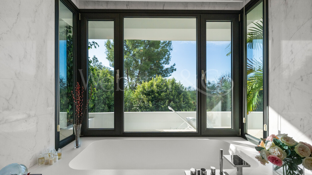Villa Violeta - Serene Luxury on The Golden Mile