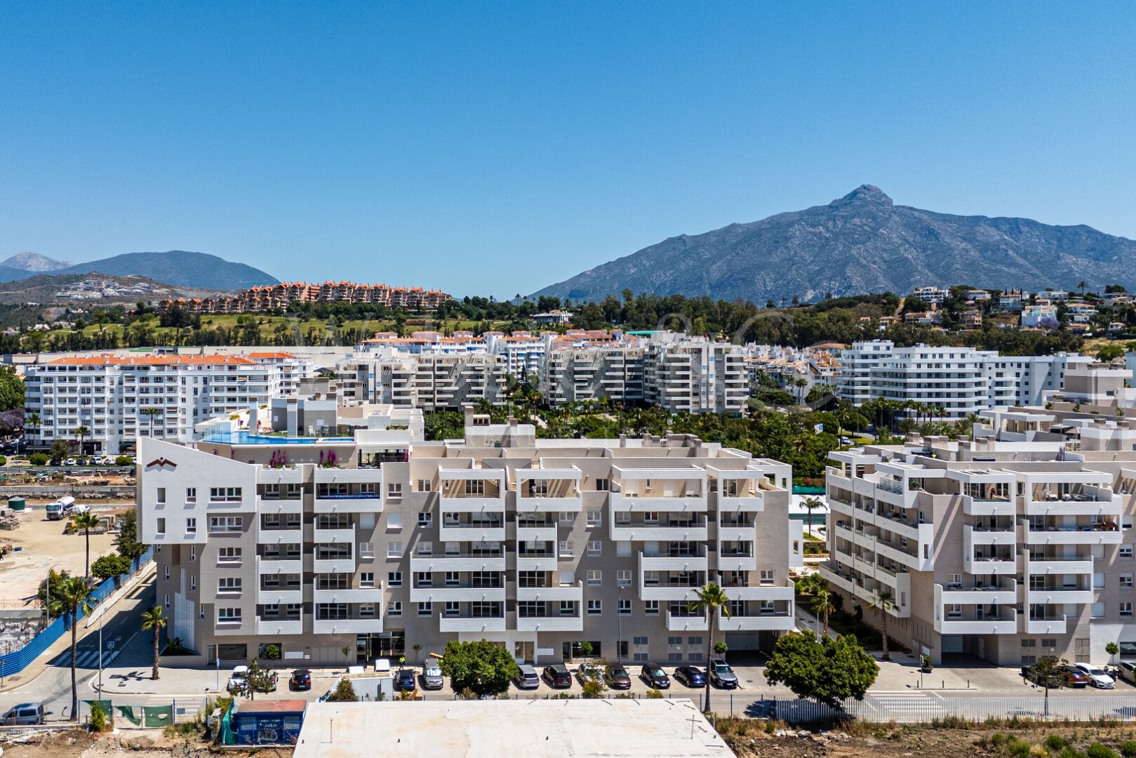 Albatros 412 - New, Luxury Apartment, Nueva Andalucía