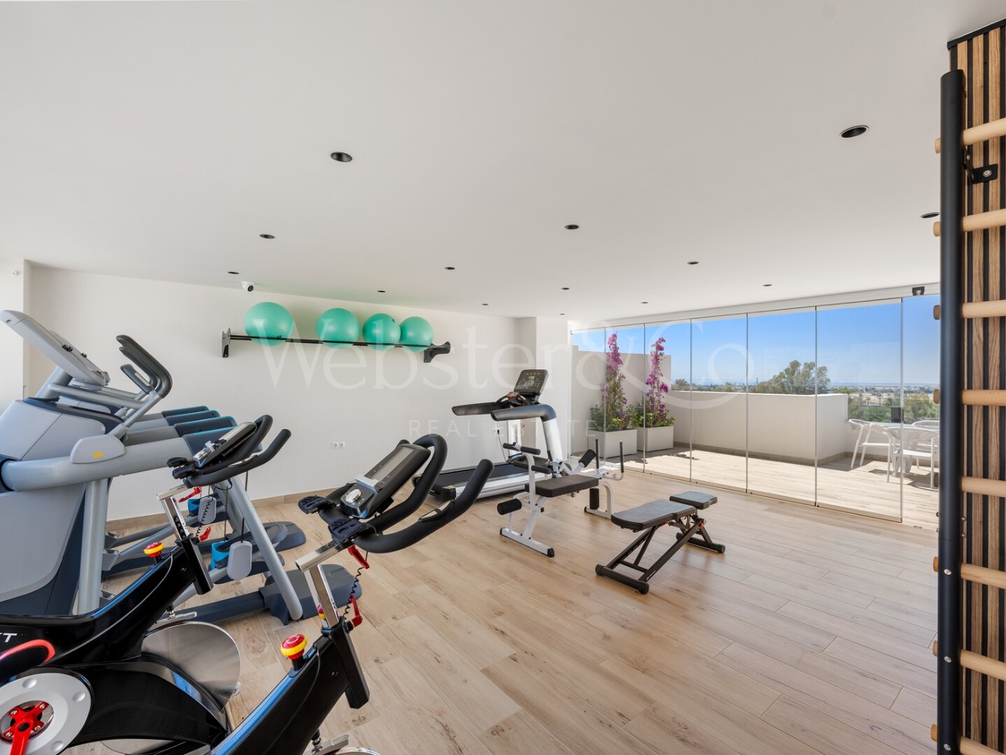 Albatros 412 - New, Luxury Apartment, Nueva Andalucía