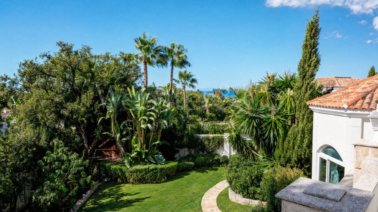 Villa Fiore - Italian Style Home in El Rosario