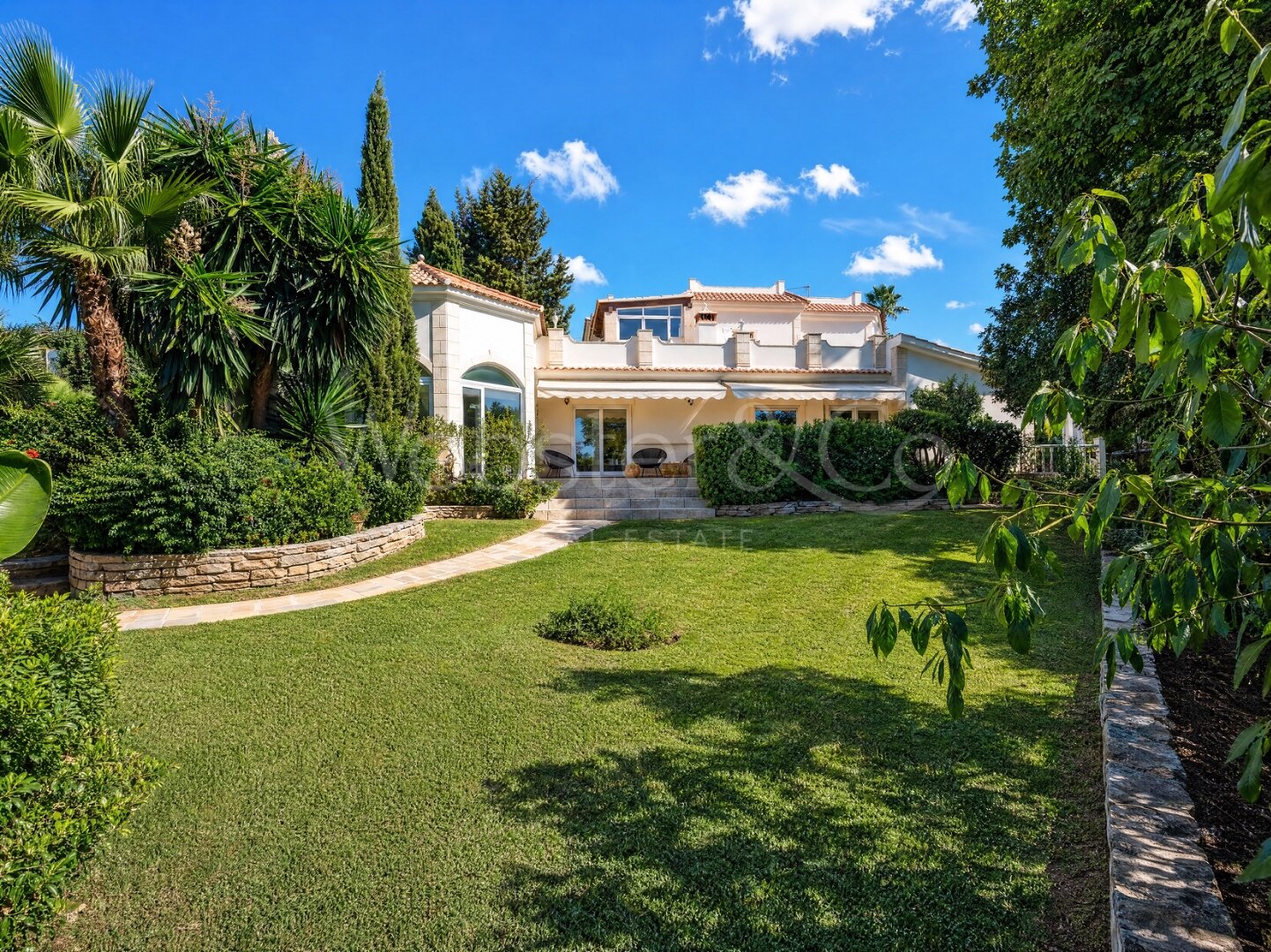 Villa Fiore - Italian Style Home in El Rosario