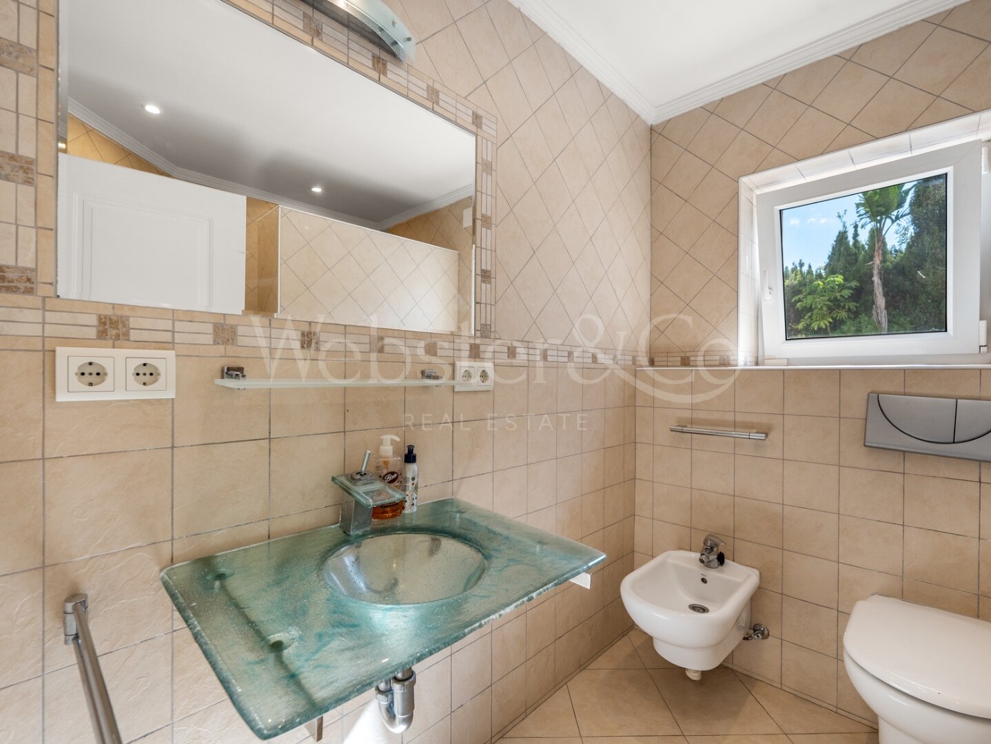 Villa Fiore - Italian Style Home in El Rosario