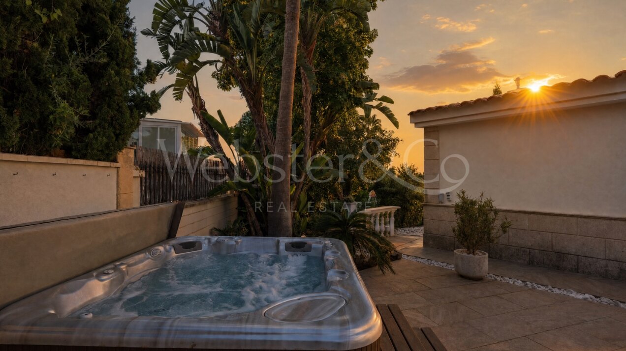 Villa Fiore - Italian Style Home in El Rosario