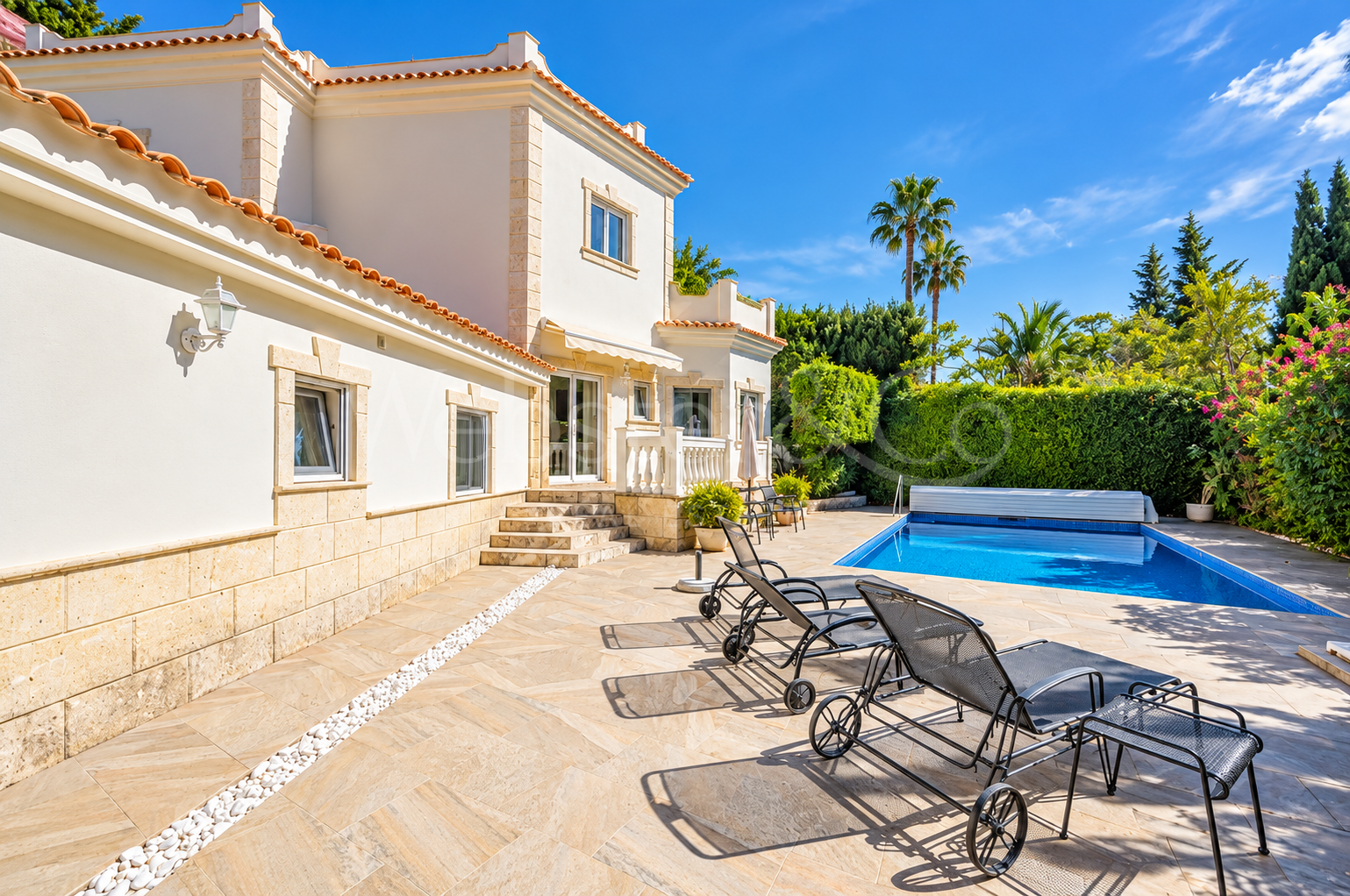 Villa Fiore - Italian Style Home in El Rosario