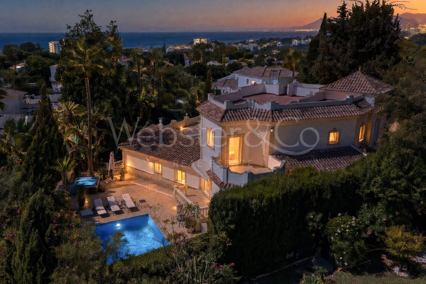 Villa Fiore - Italian Style Home in El Rosario