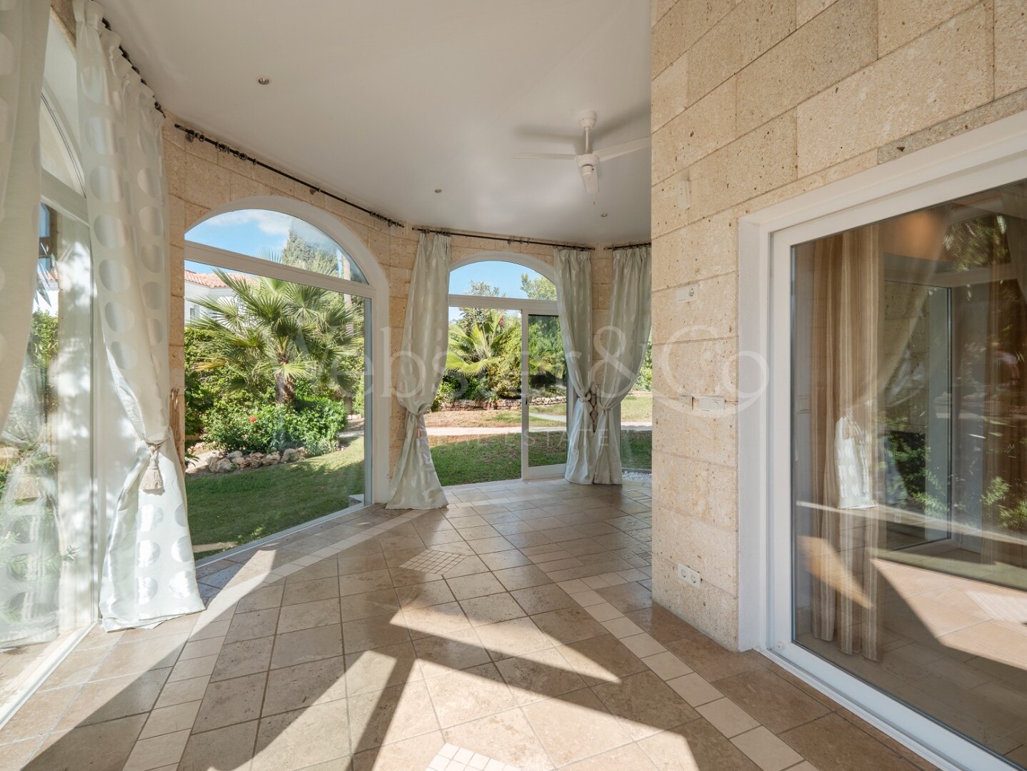 Villa Fiore - Italian Style Home in El Rosario